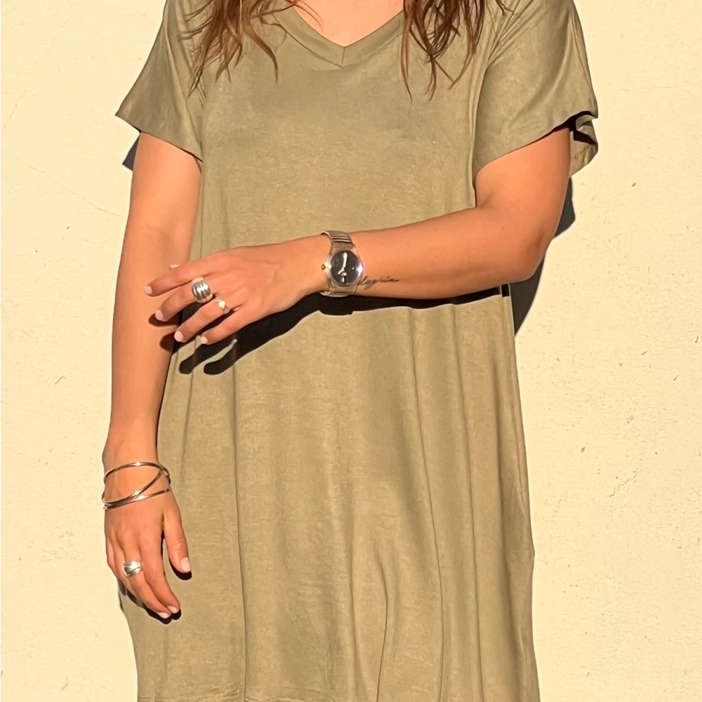 Cloth & Stone Olive V-Neck Dress